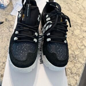 Timberland white mountaineering Black and White Women's Sneakers